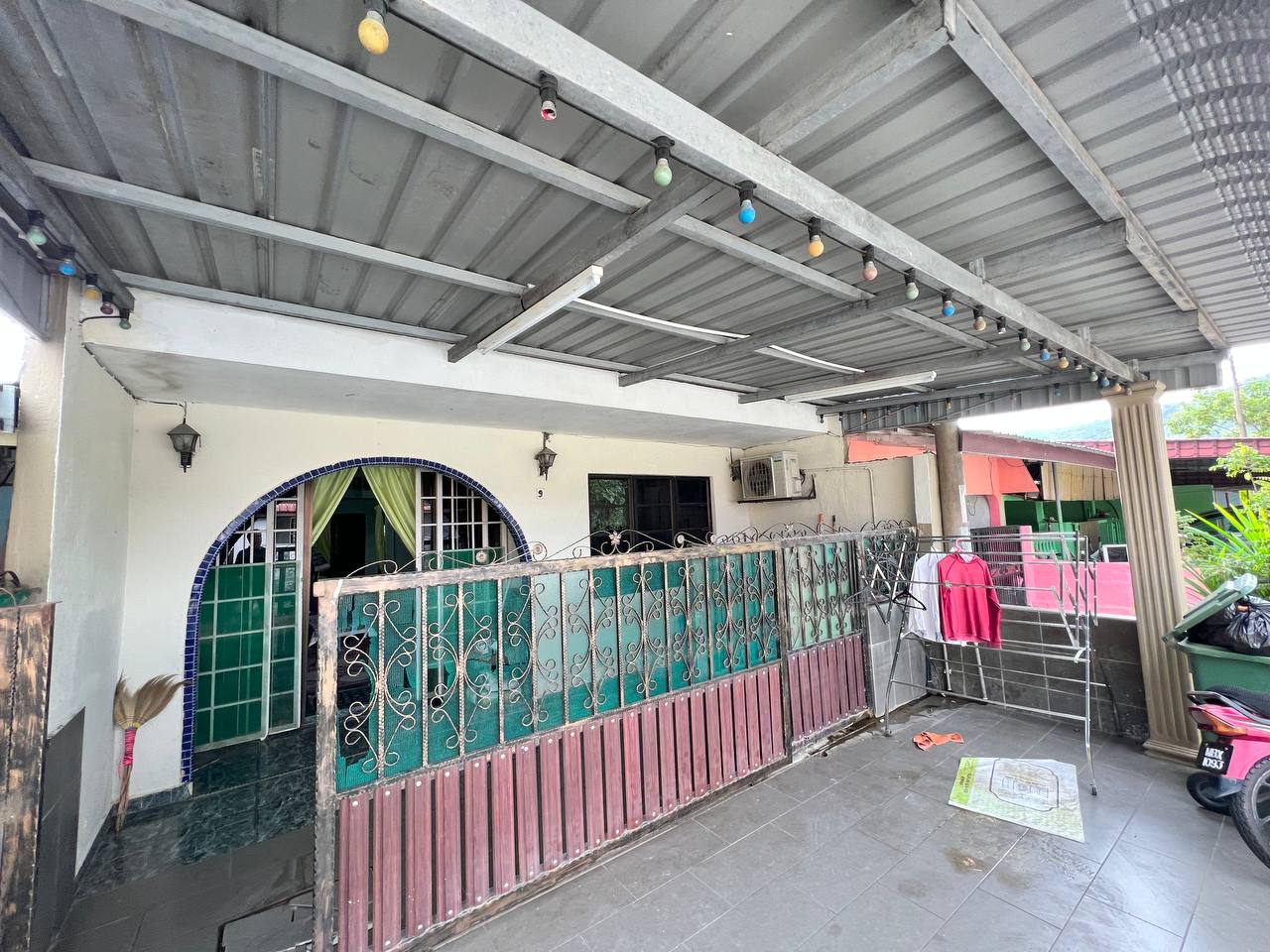 Single Storey Terrace Taman Seri Nanding - photo 2