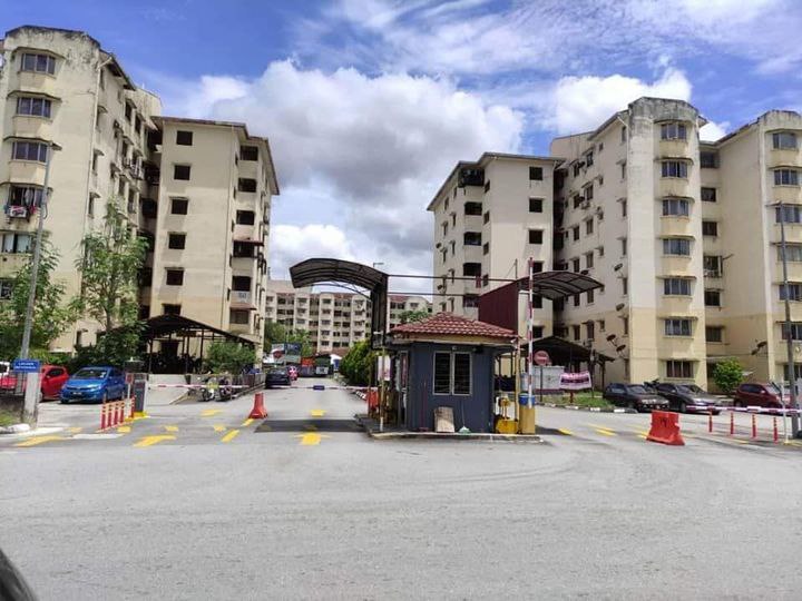 Apartment Subang Suria Seksyen U5 Shah Alam - photo 2