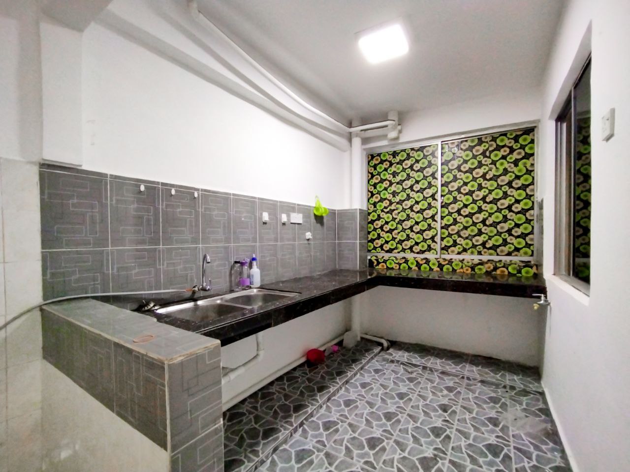 Apartment Taman Topaz Dengkil - photo 4