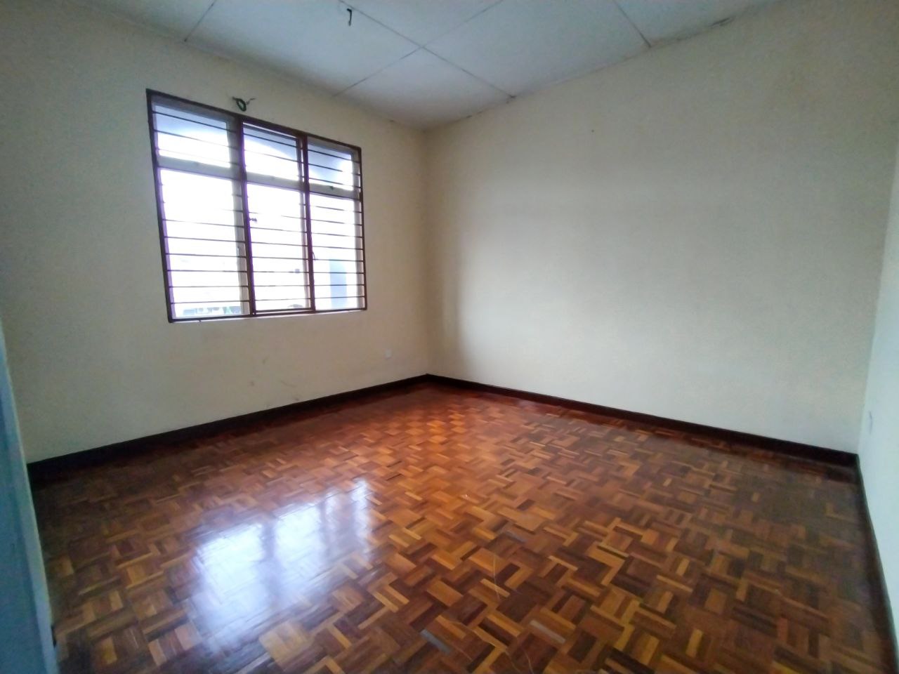 Double Storey Terrace Taman Puncak Jalil - photo 8
