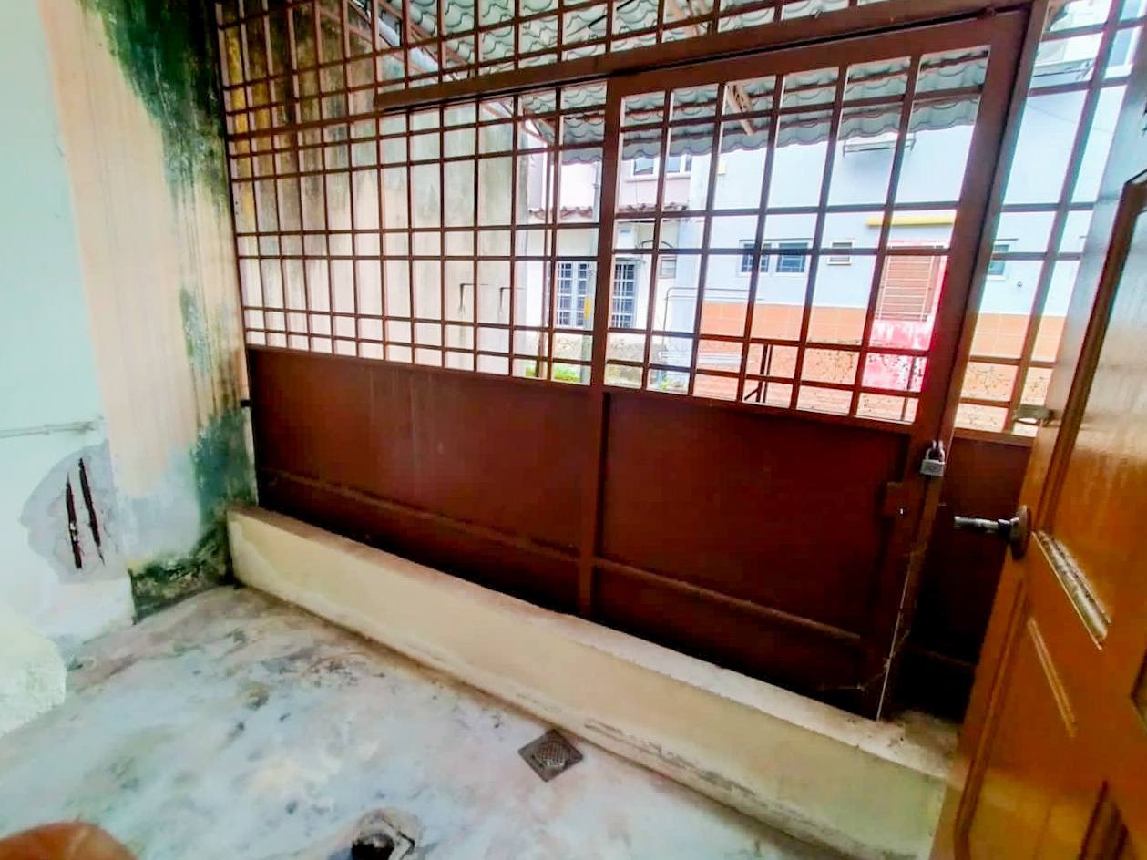 Double Storey Terrace Seksyen 4 Tambahan - photo 7
