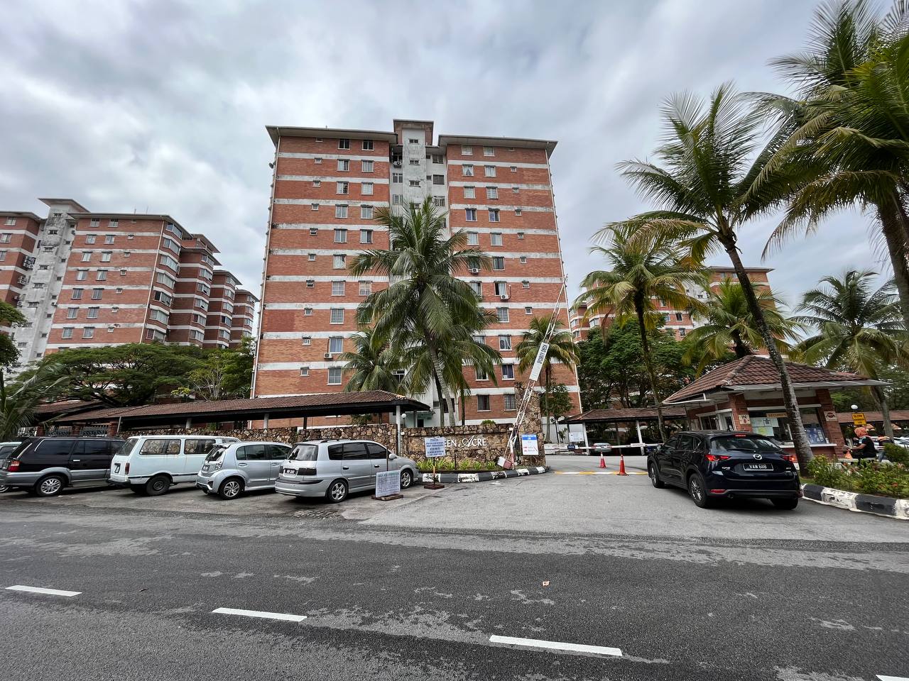 Green Acre Park Condominium Bandar Sungai Long - photo 2