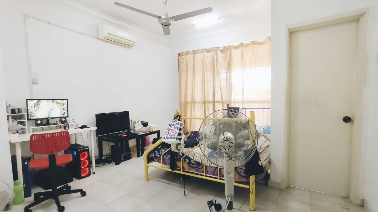 Double Storey Semi D Taman Garing Utama Rawang - photo 8