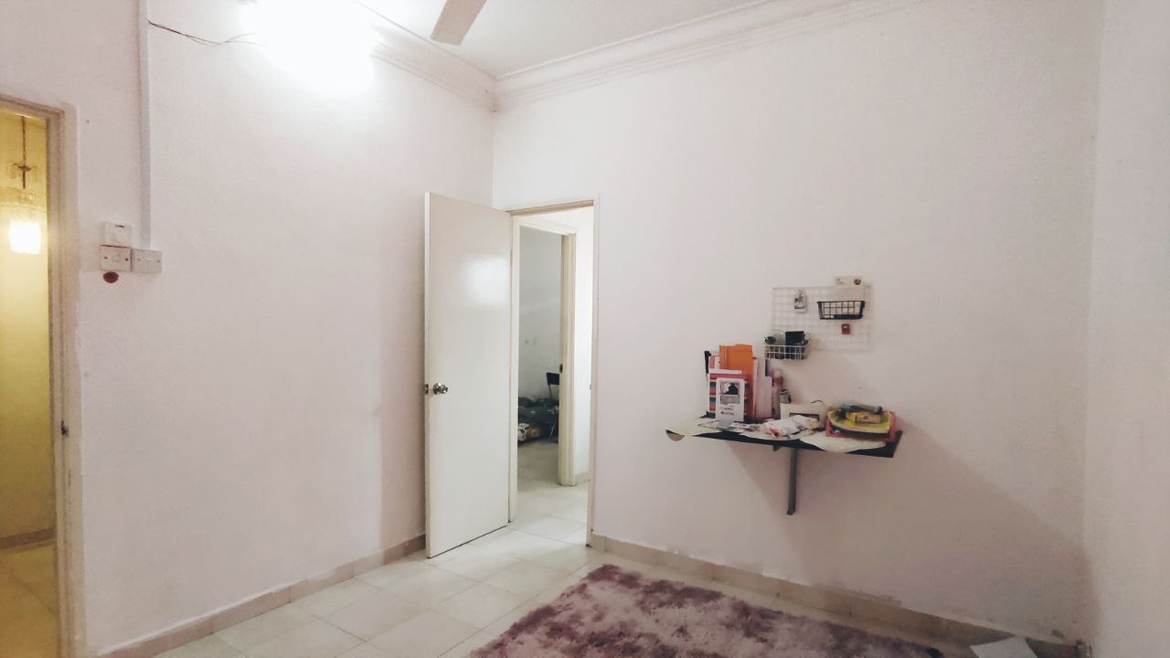 Double Storey Semi D Taman Garing Utama Rawang - photo 10
