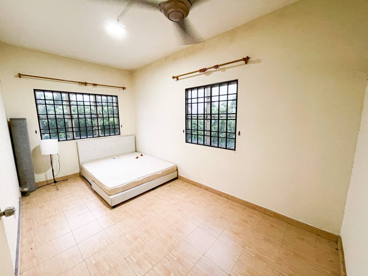 Renovated Corner Unit Bangi Idaman Apartment - photo 7