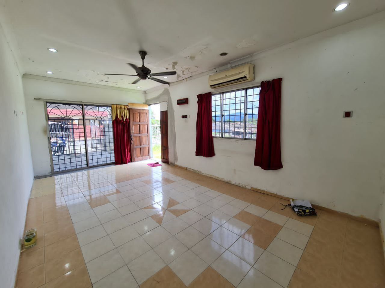 Single Storey Terrace Taman Desa Kenanga - photo 3