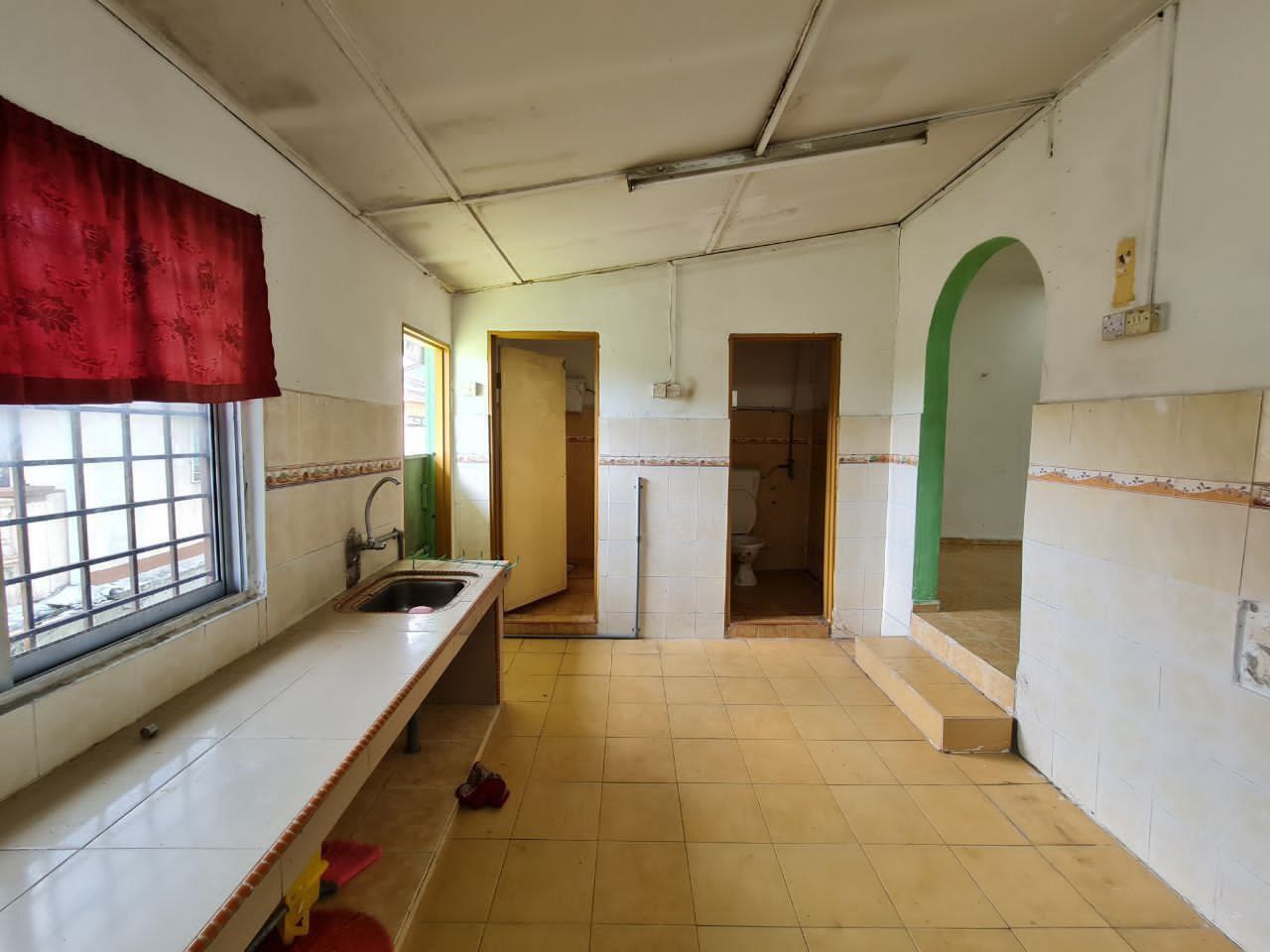 Single Storey Terrace Taman Desa Kenanga - photo 5