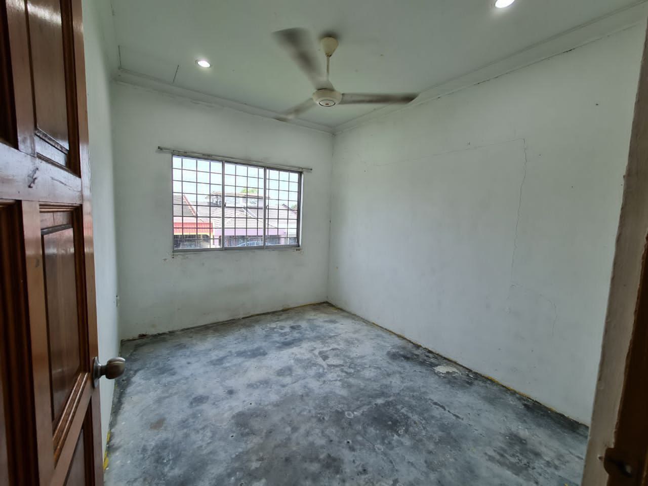 Single Storey Terrace Taman Desa Kenanga - photo 8