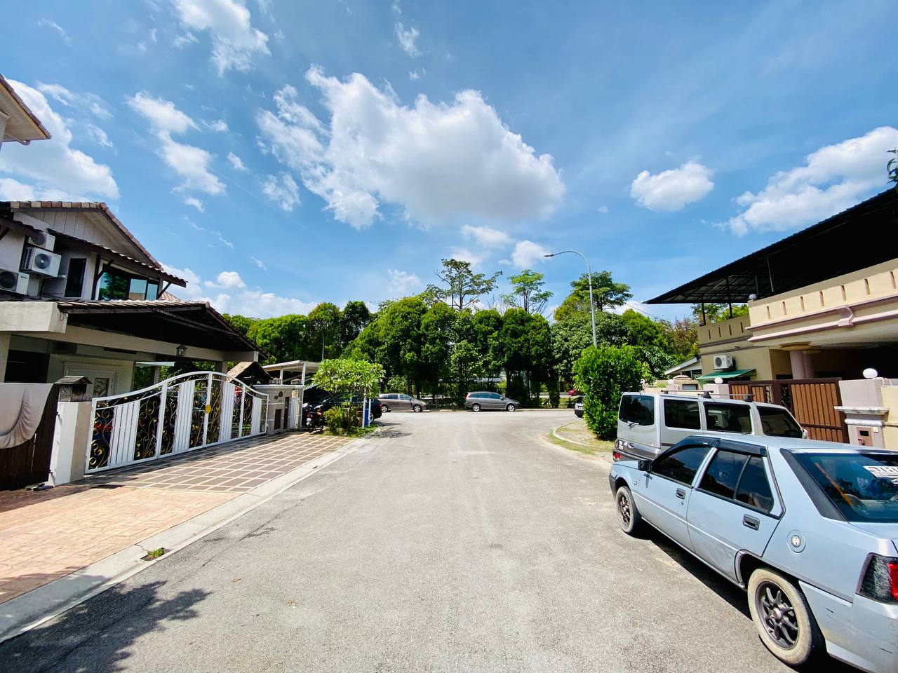 Double Storey Terrace Jalan Gelana Seksyen 7 - photo 4