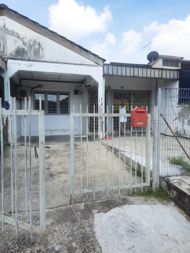Single Storey Terrace Taman Sri Jelok Kajang - photo 2