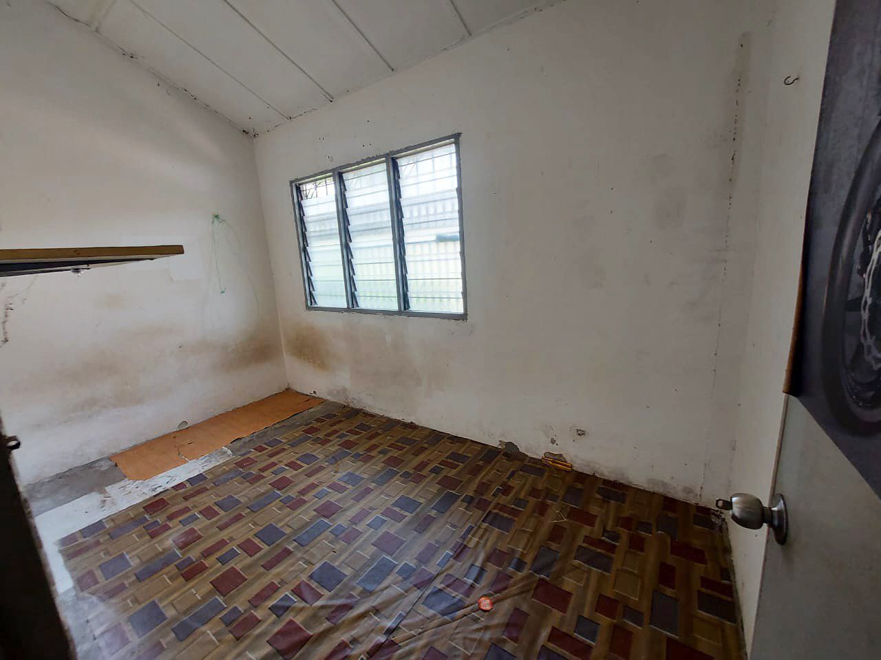 Corner Lot Single Storey Terrace Taman Seri Timah - photo 6