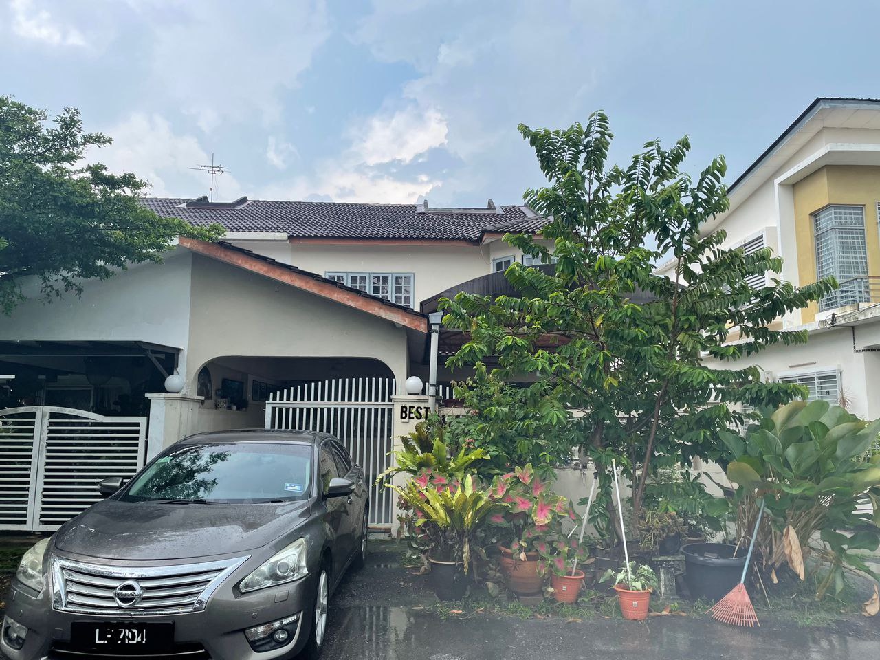 End Lot Taman Desa Indah Klang - photo 2