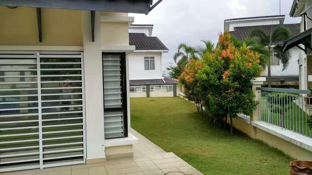 Double Storey Bungalow Saujana Villa - photo 13