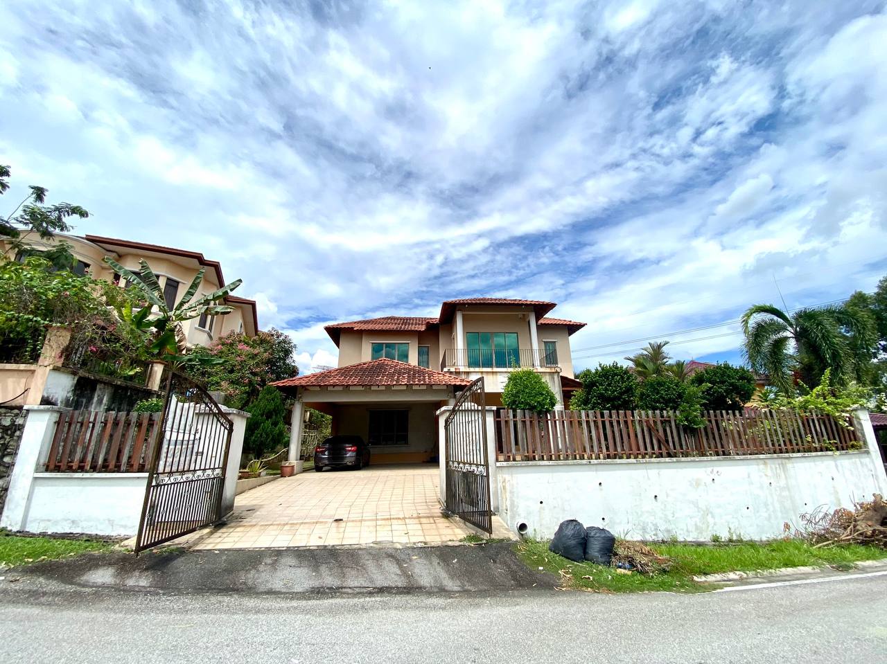 Double Storey Bungalow Putra Hill Residency - photo 3