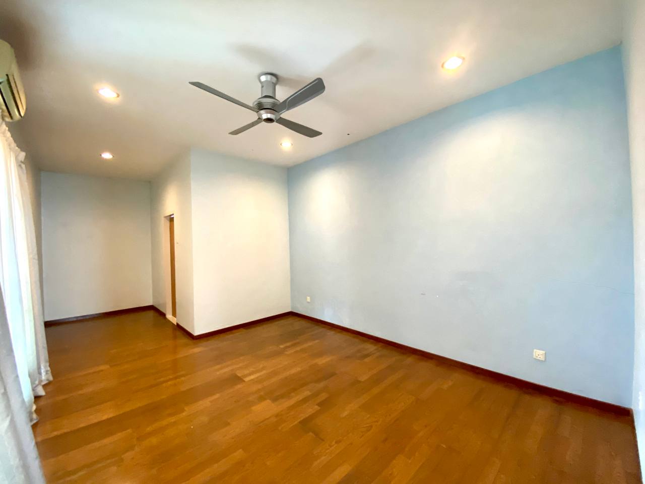 Double Storey Bungalow Putra Hill Residency - photo 11