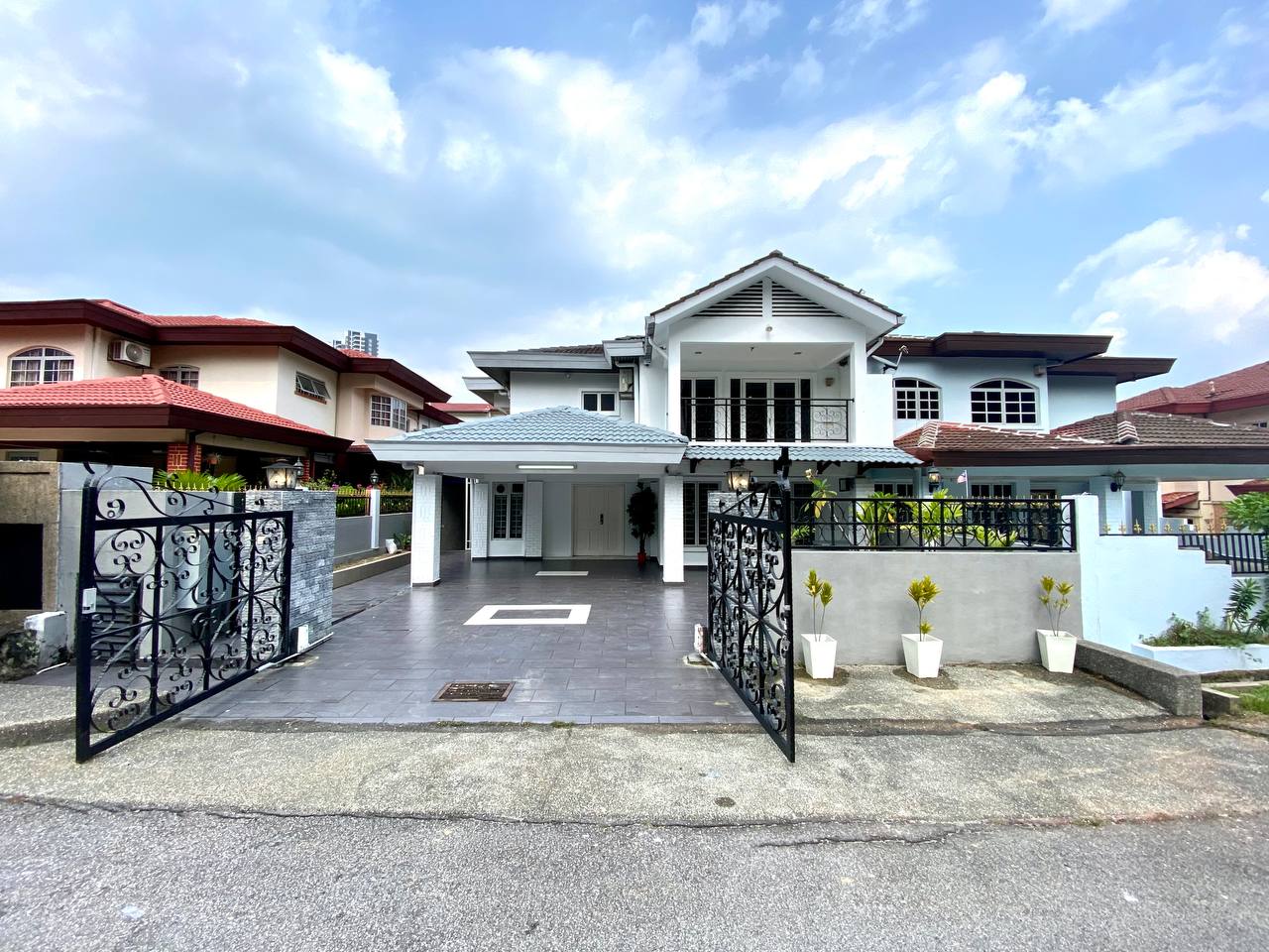 Double Storey Semi D Taman Melawati Ampang - photo 2