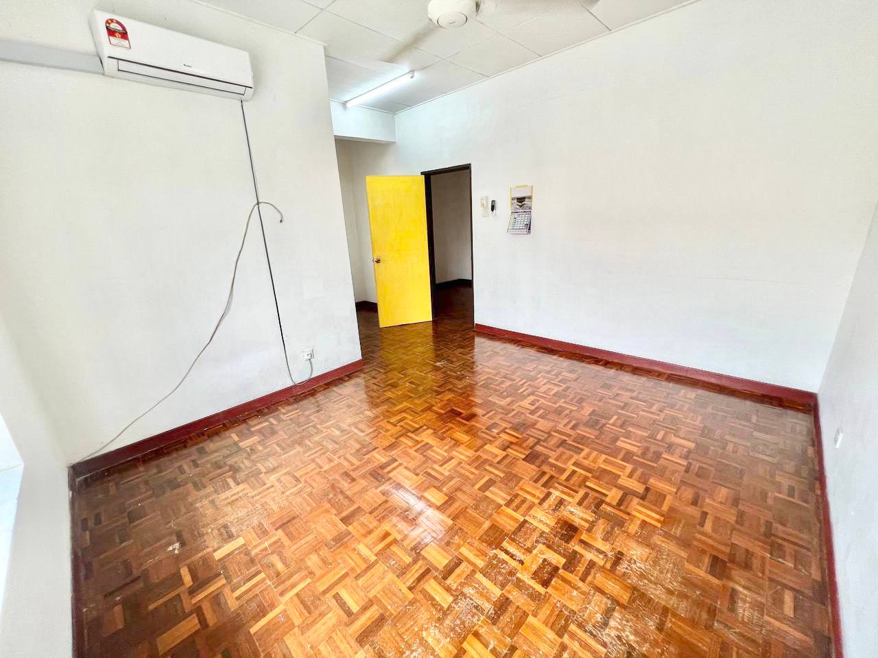 Double Storey Terrace Taman Damai Impian - photo 6