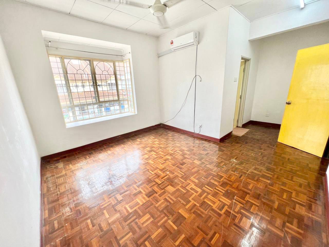 Double Storey Terrace Taman Damai Impian - photo 8