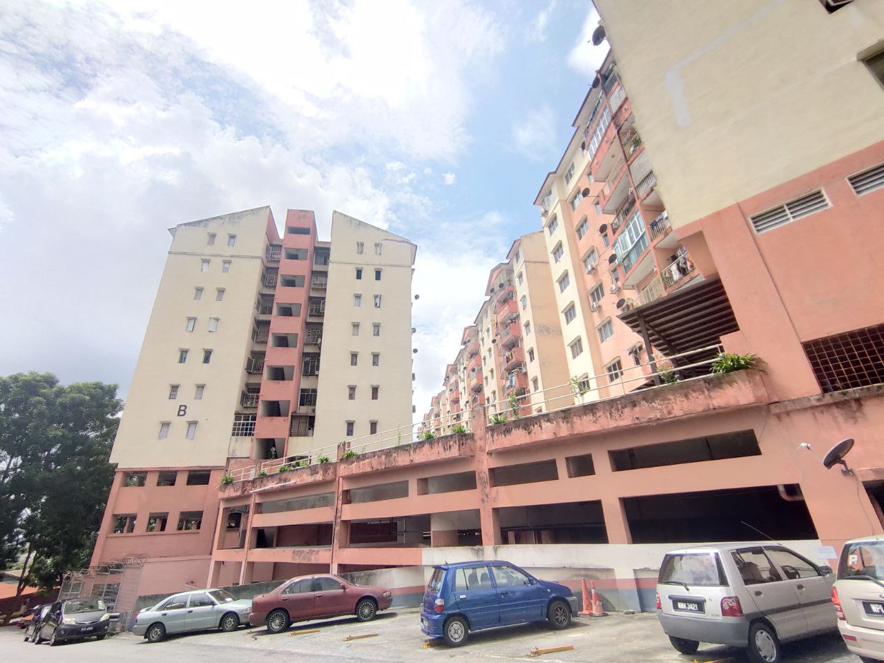 Mesra Villa Apartment Kampung Ampang Campuran - photo 2