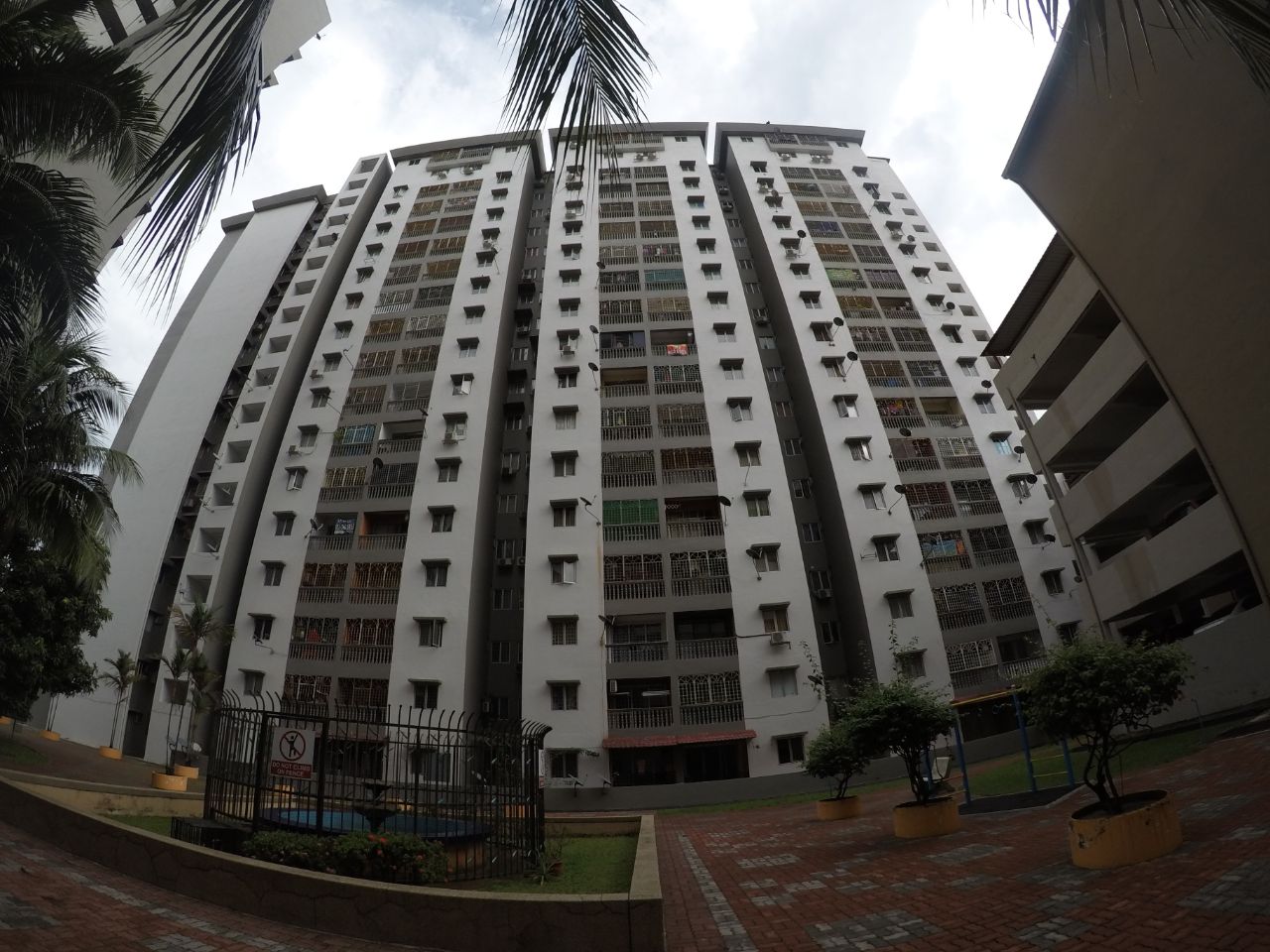 Sri Camellia Apartment Sepakat Indah - photo 2