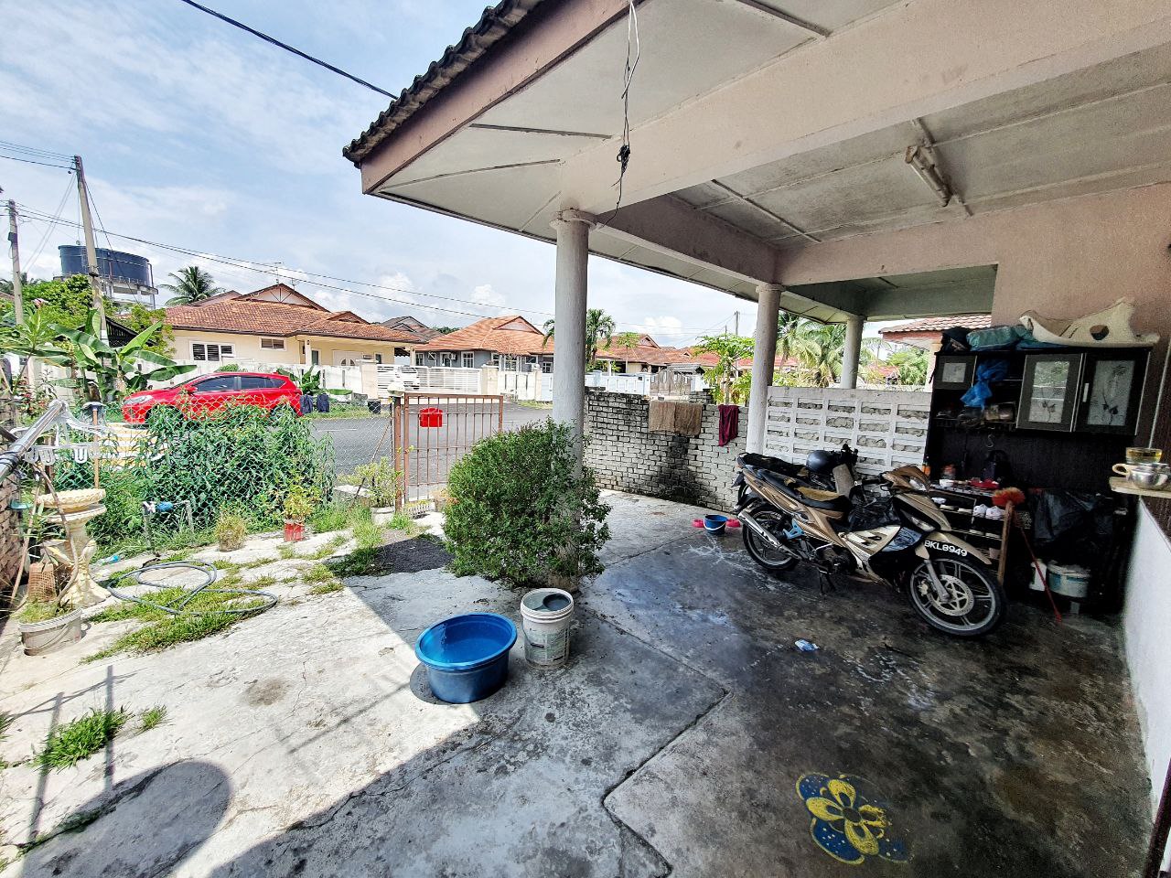 Single Storey Terrace Bandar Rinching Seksyen 1 - photo 3