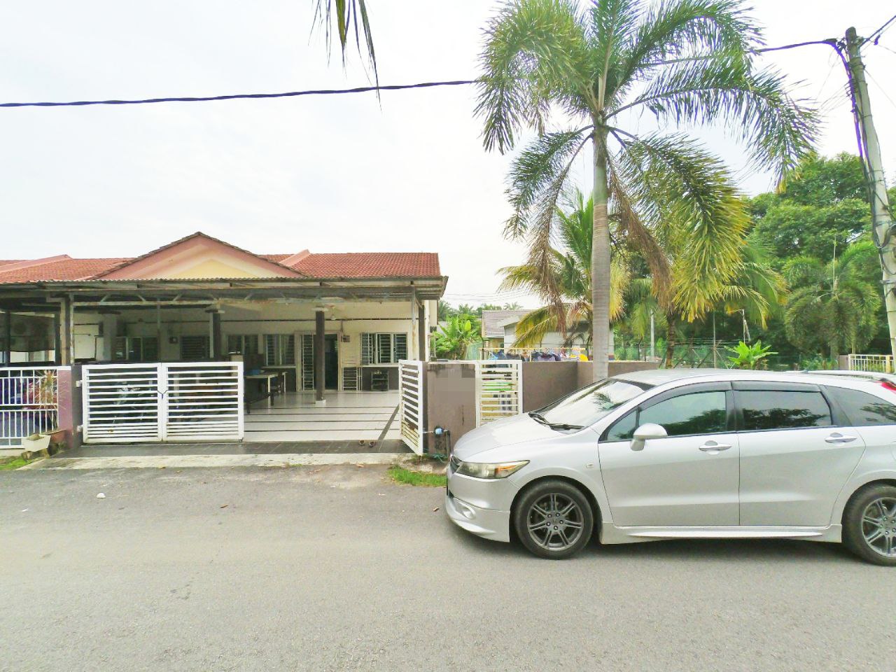 Single Storey Terrace Taman Desa Kencana - photo 2