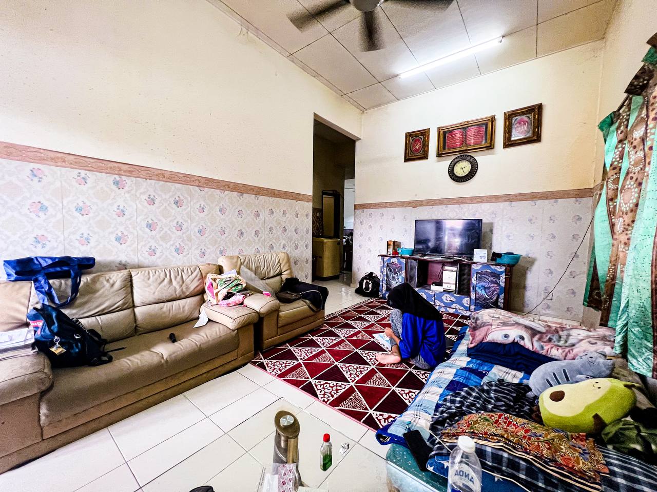 Single Storey Terrace Taman Meru Harapan - photo 3