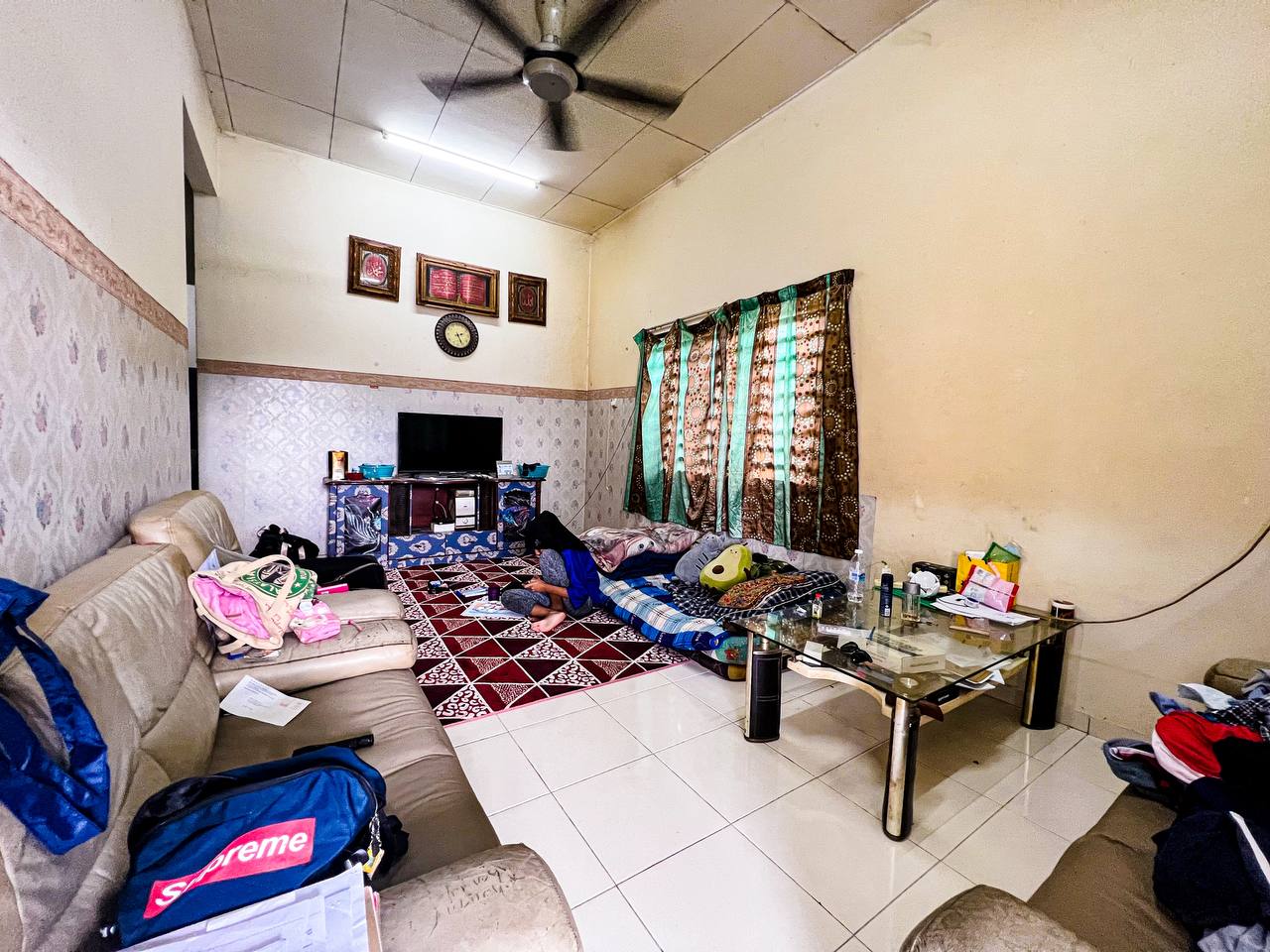 Single Storey Terrace Taman Meru Harapan - photo 4
