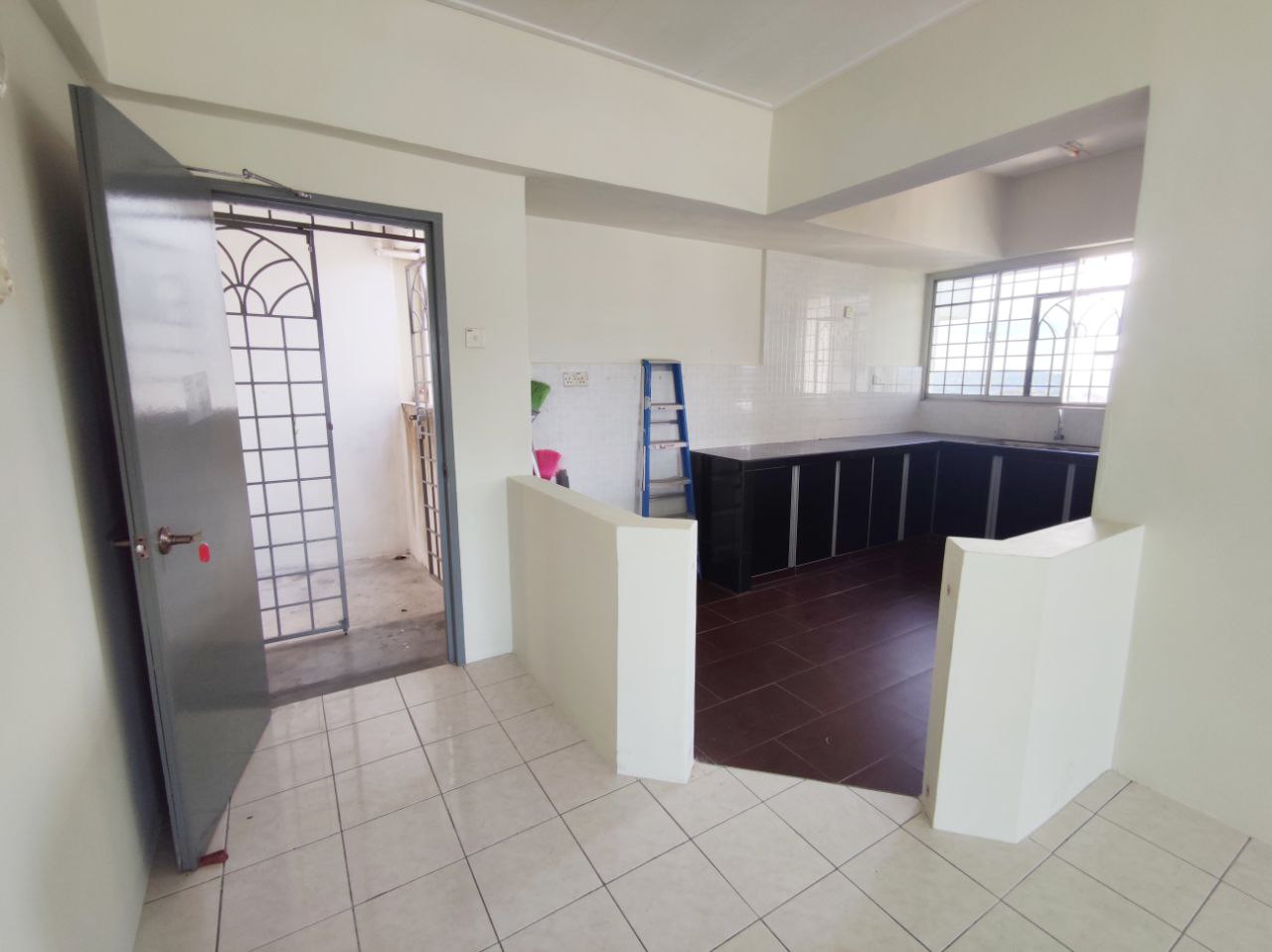 Apartment Vista Seri Putra Bandar Seri Putra - photo 2