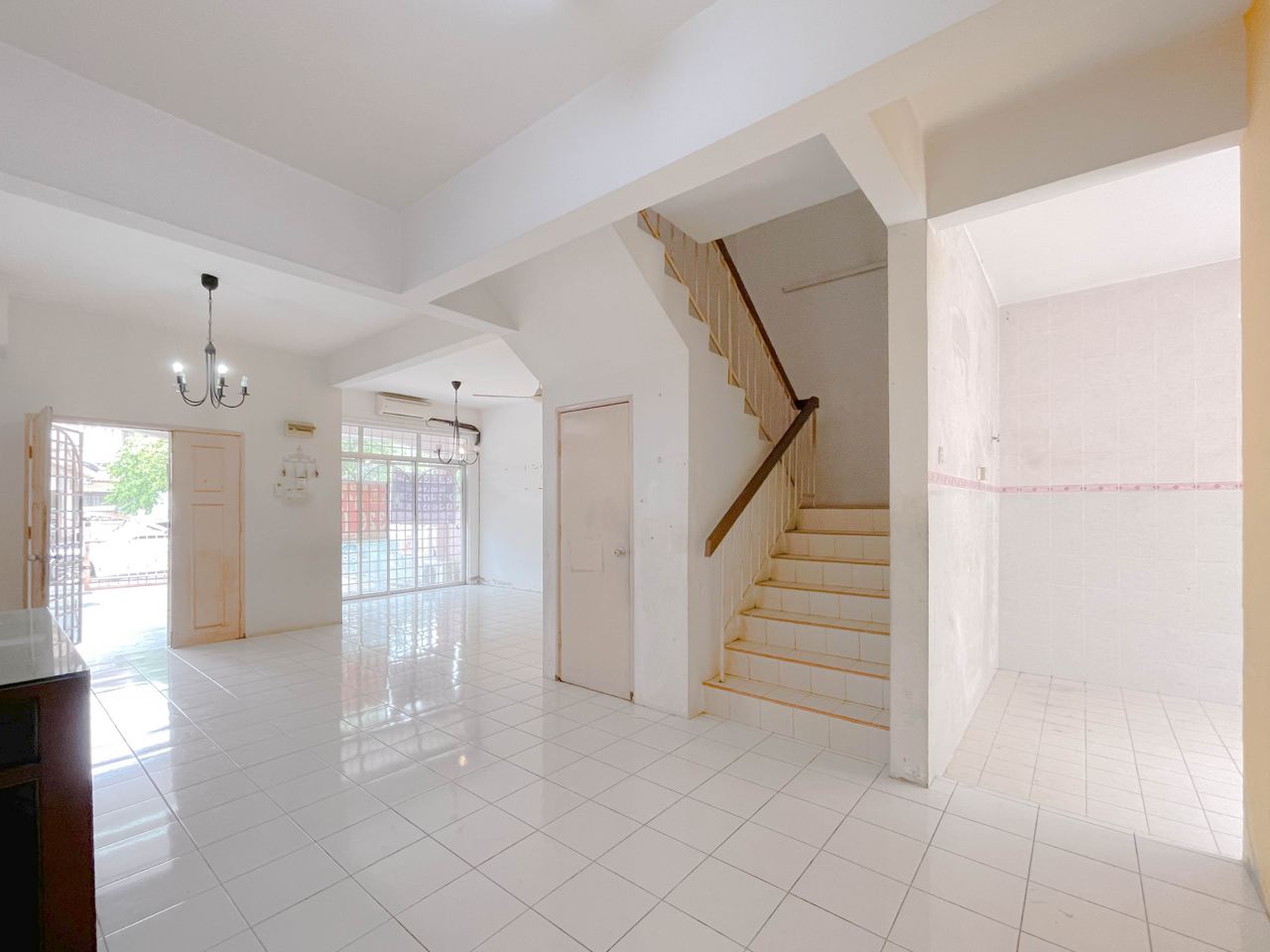 Double Storey Terrace Taman Ukay Bistari - photo 5
