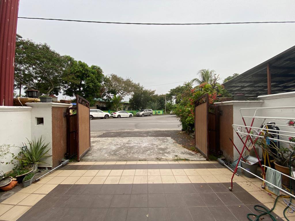 Double Storey Terrace Taman Seri Sementa Klang - photo 2