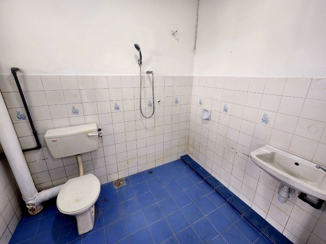 Renovated Double Storey Terrace Taman Bukit Permai - photo 11