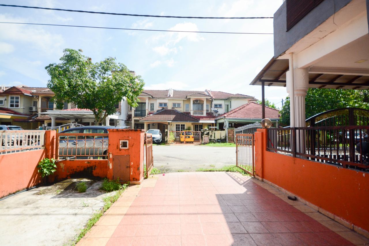 Double Storey Terrace Seksyen 4 Tambahan Bangi - photo 4