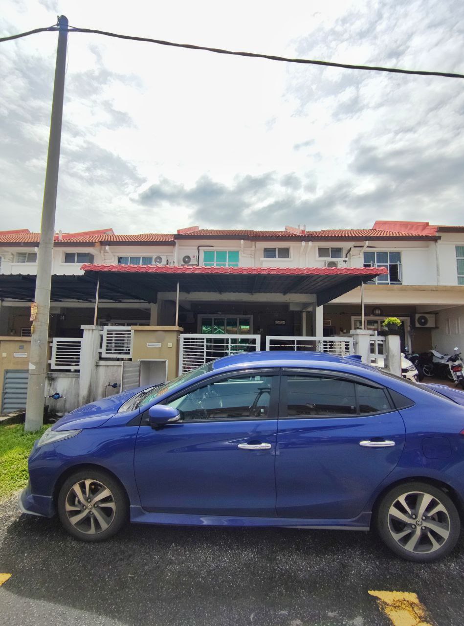 Double Storey Terrace Bandar Puncak Alam - photo 2