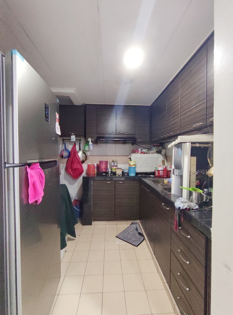 Koi Legian Condominium Taman Kinrara - photo 3