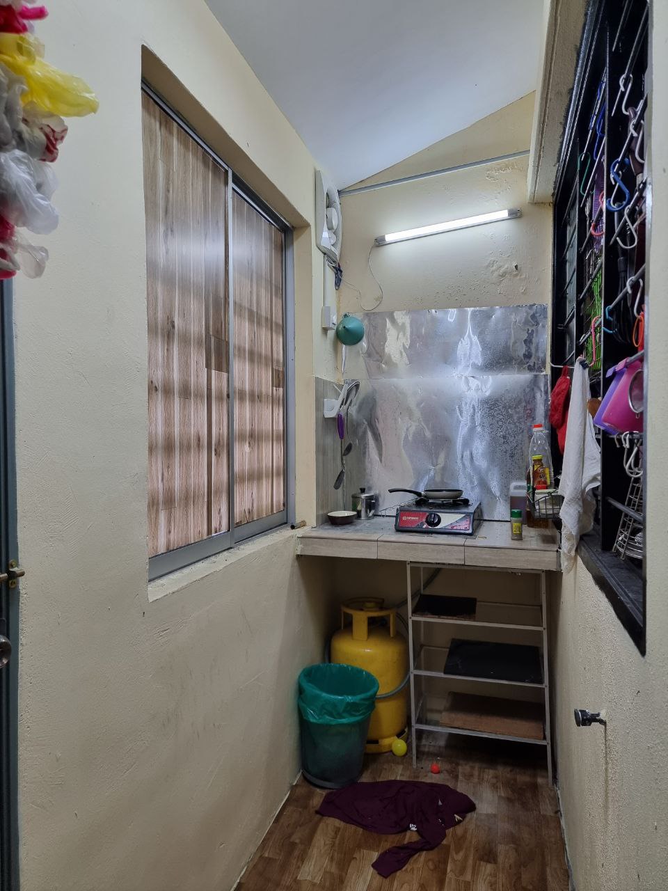 Renovated Single Storey Terrace Taman Seri Kapar - photo 8