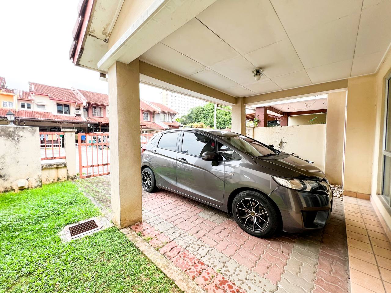 Double Storey Terarce Taman Pinggiran USJ 1 - photo 3