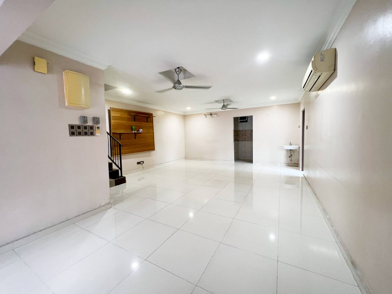 Corner Lot Taman Subang Bestari - photo 2