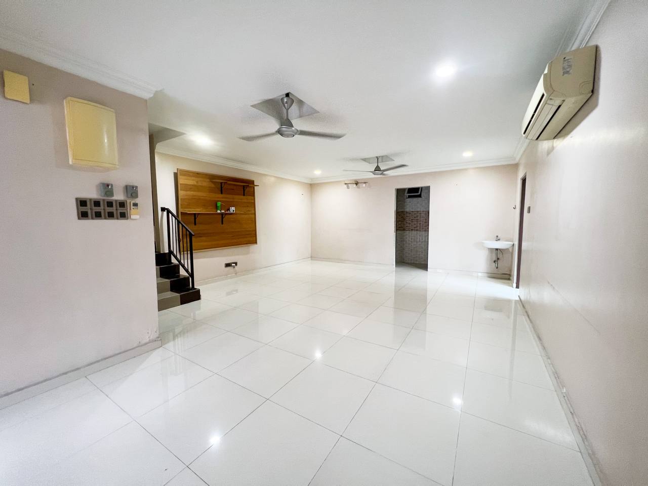 Corner Lot Taman Subang Bestari - photo 3
