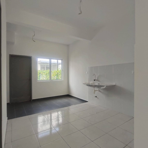 End Lot Double Storey Terrace Laman Haris - photo 3