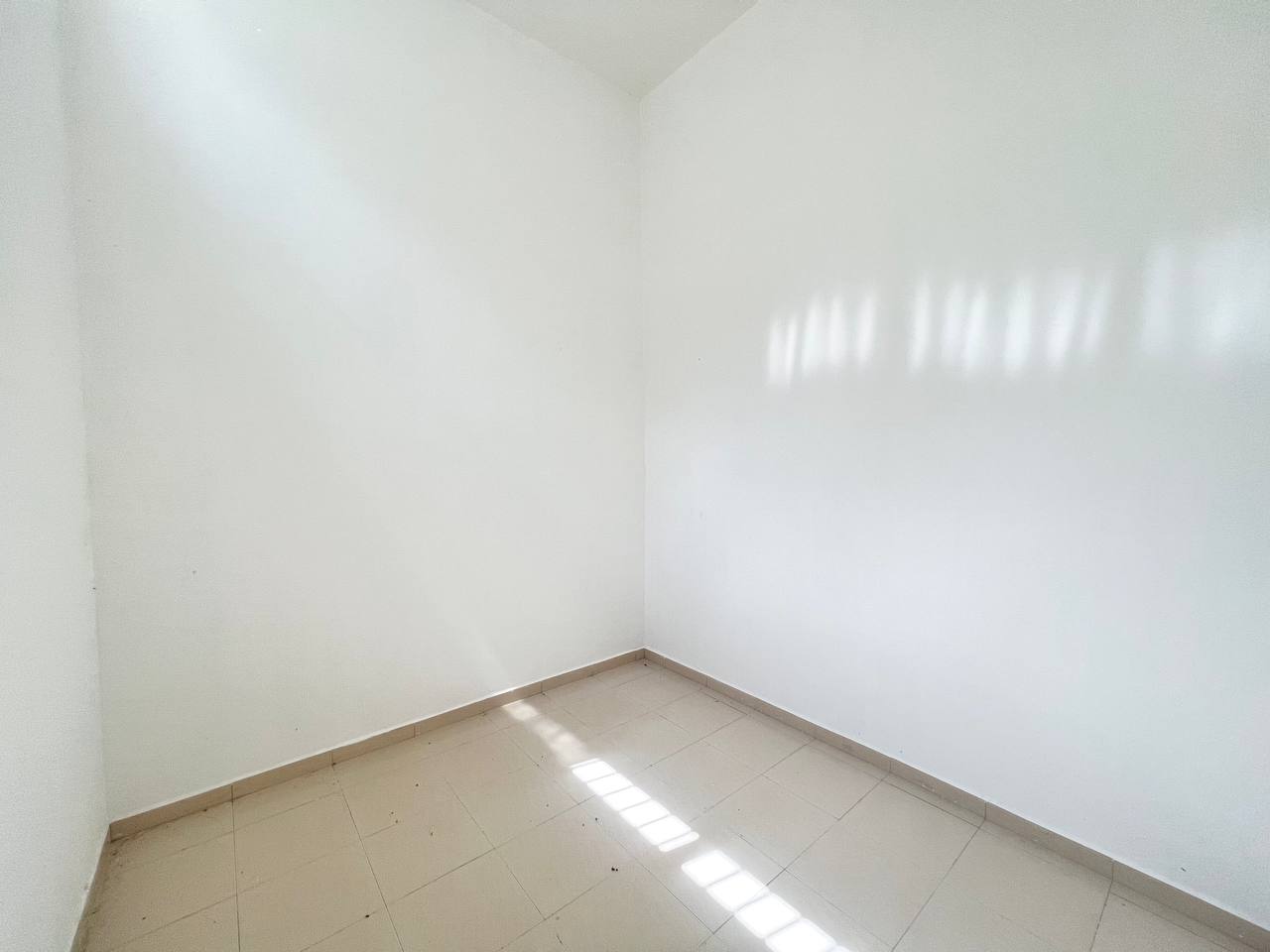 Single Storey Terrace Nusari Aman 1B - photo 5