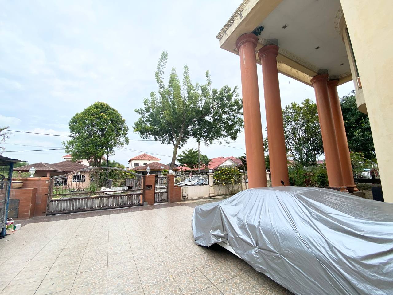Double Storey And Half Bungalow Subang Permai - photo 8