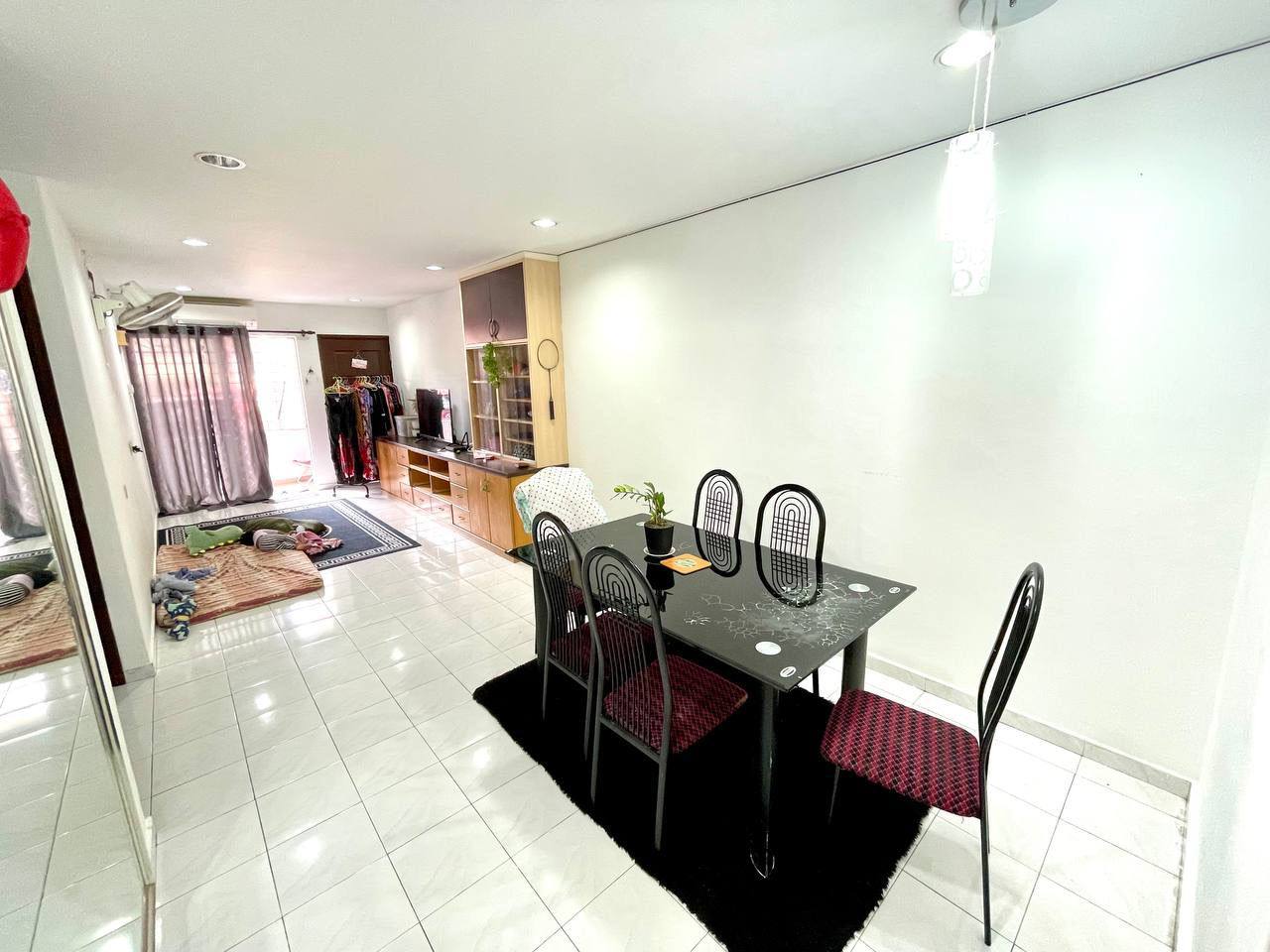 Townhouse Taman Saga Ampang - photo 4