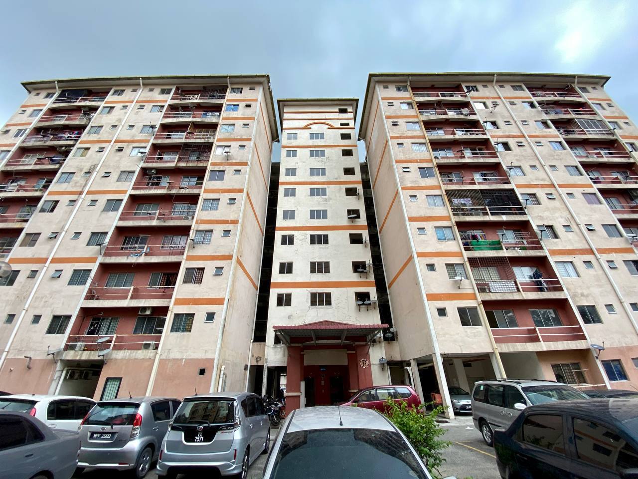 Partially Furnished Apartment Penaga Mas For Rent - photo 2