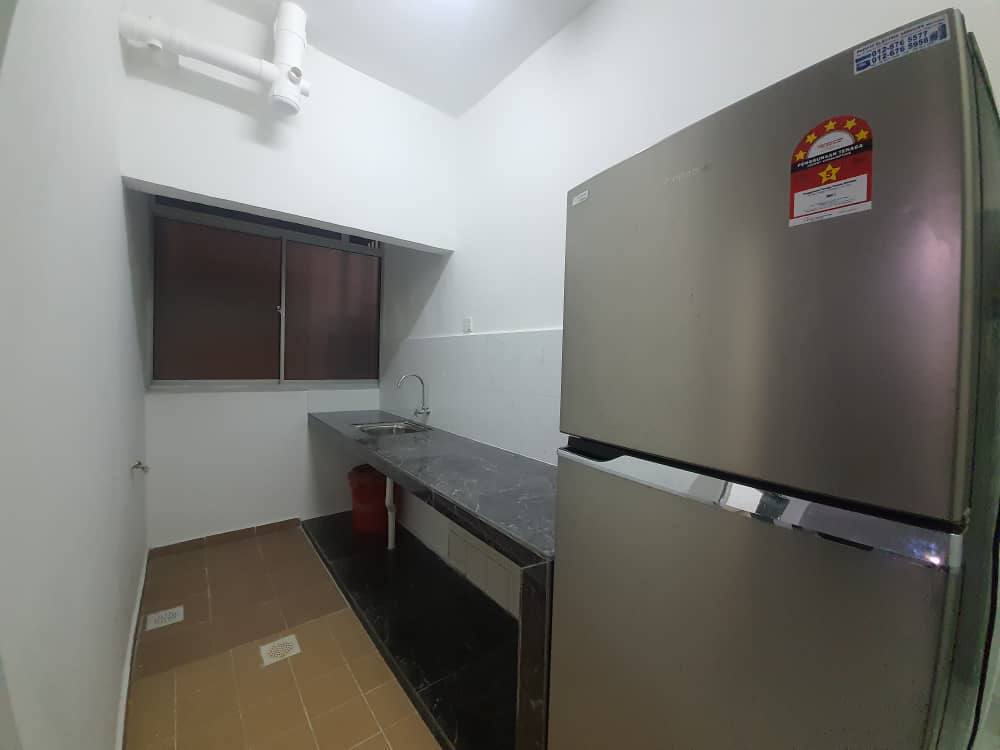 Partially Furnished Apartment Penaga Mas For Rent - photo 3