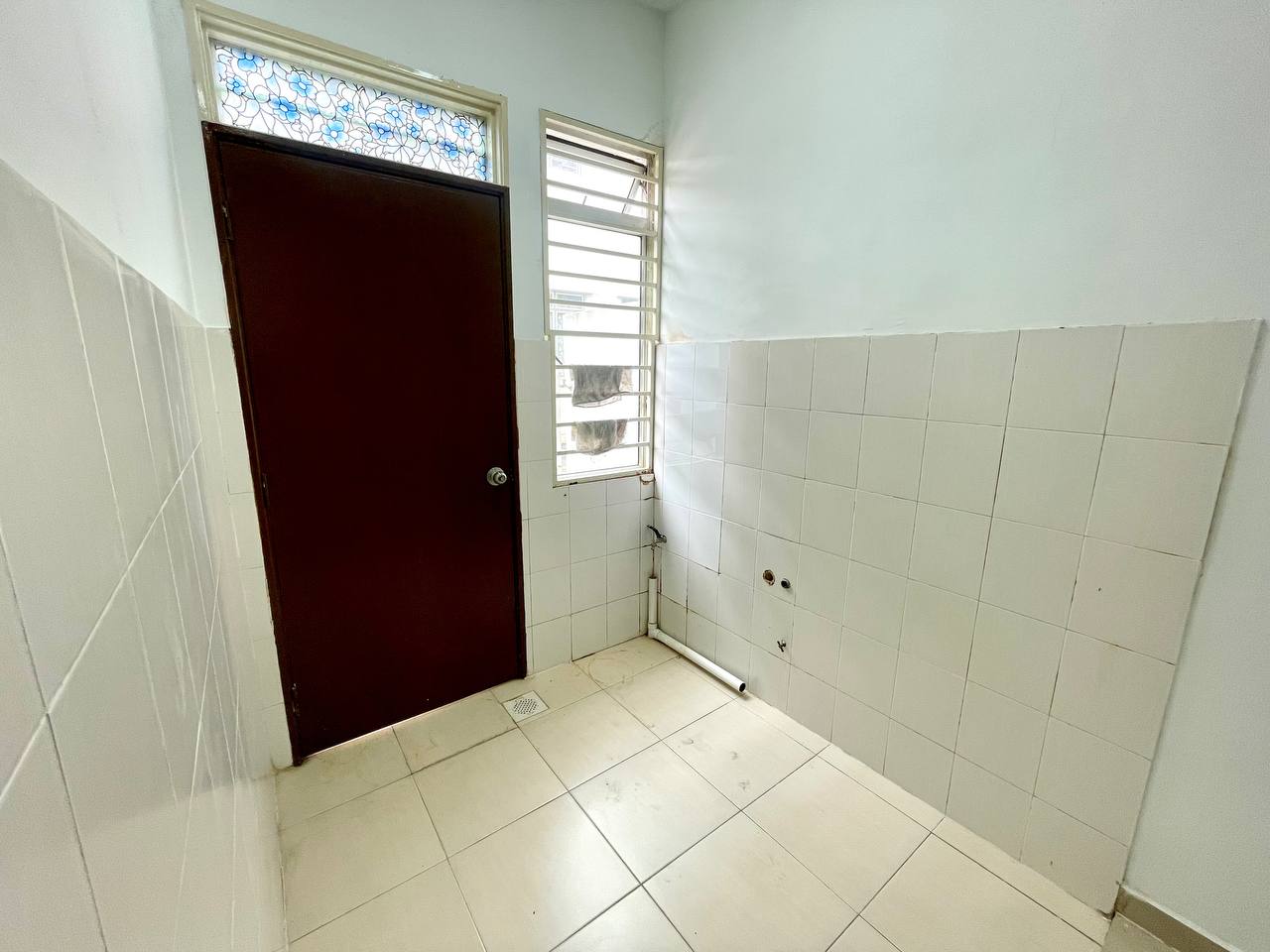 Ground Floor Townhouse Bayu Parkville - photo 6