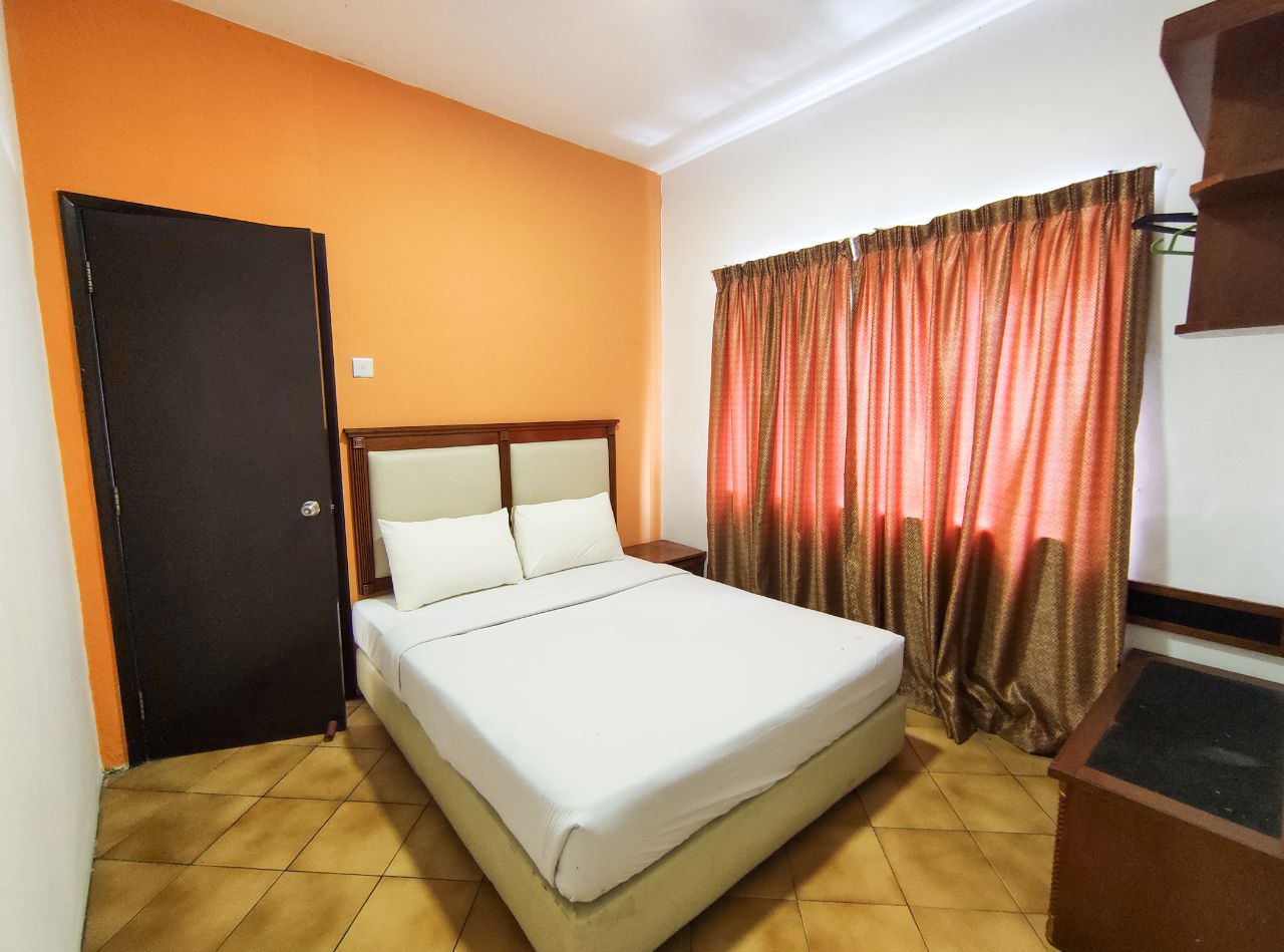 Level 1 Tiara Beach Resort Apartment - photo 3