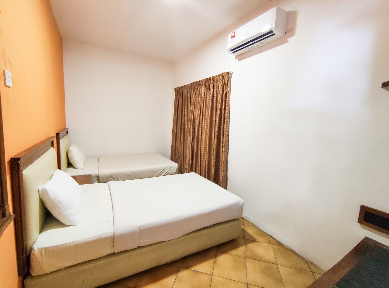 Level 1 Tiara Beach Resort Apartment - photo 7