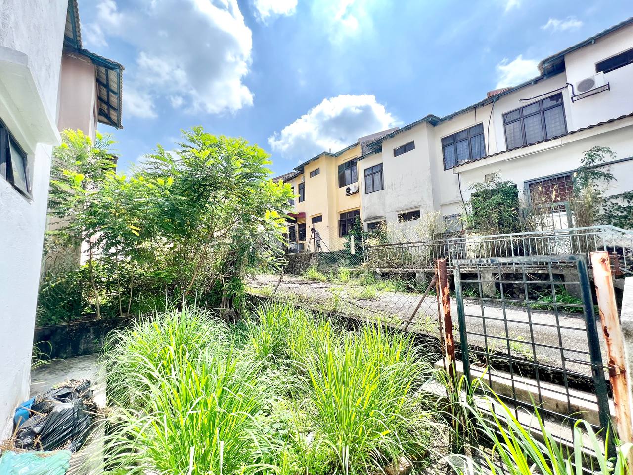 Double Storey Terrace Taman Desa Melati - photo 6