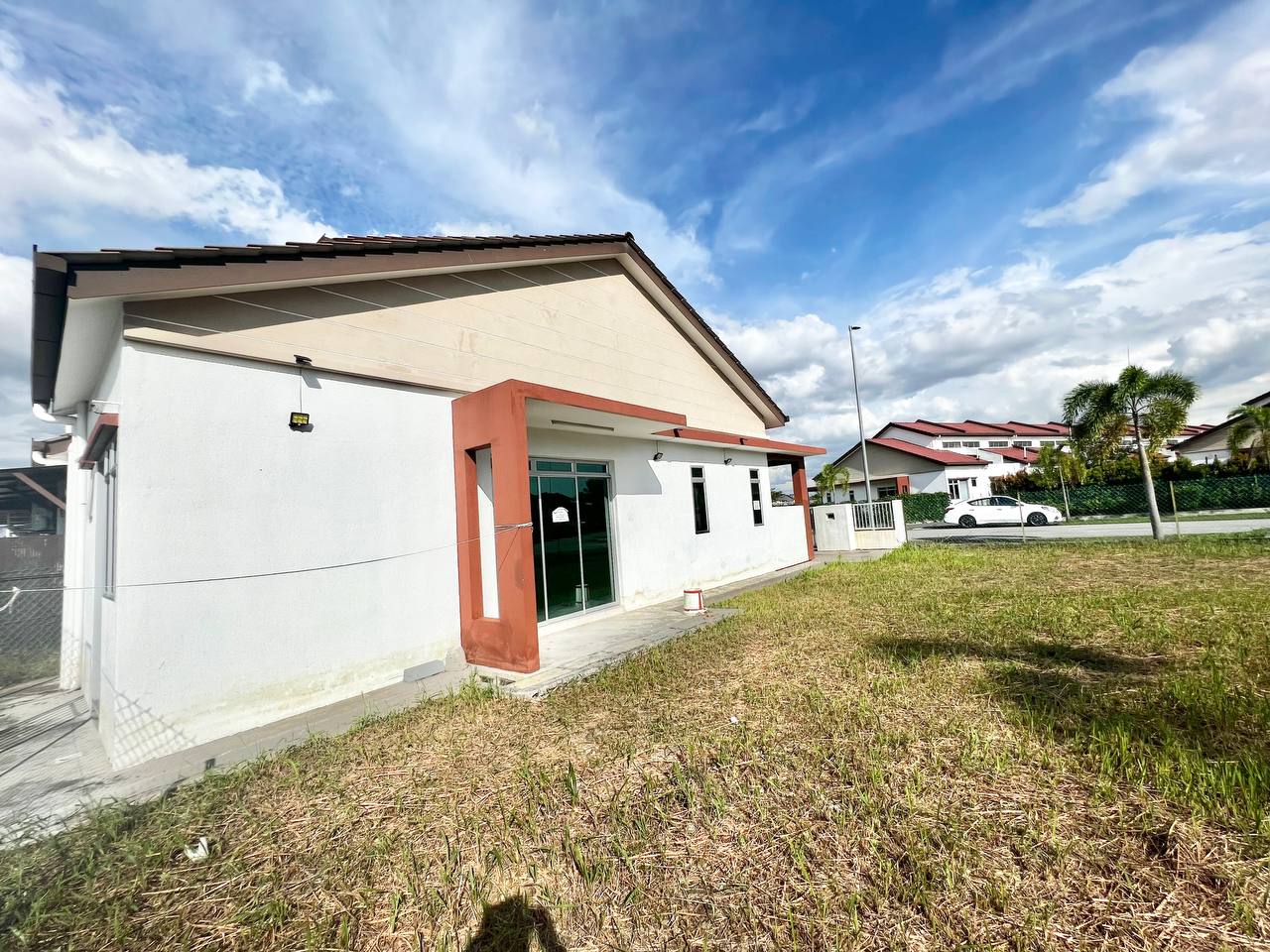 Single Storey Terrace Taman Seri Changgang - photo 8